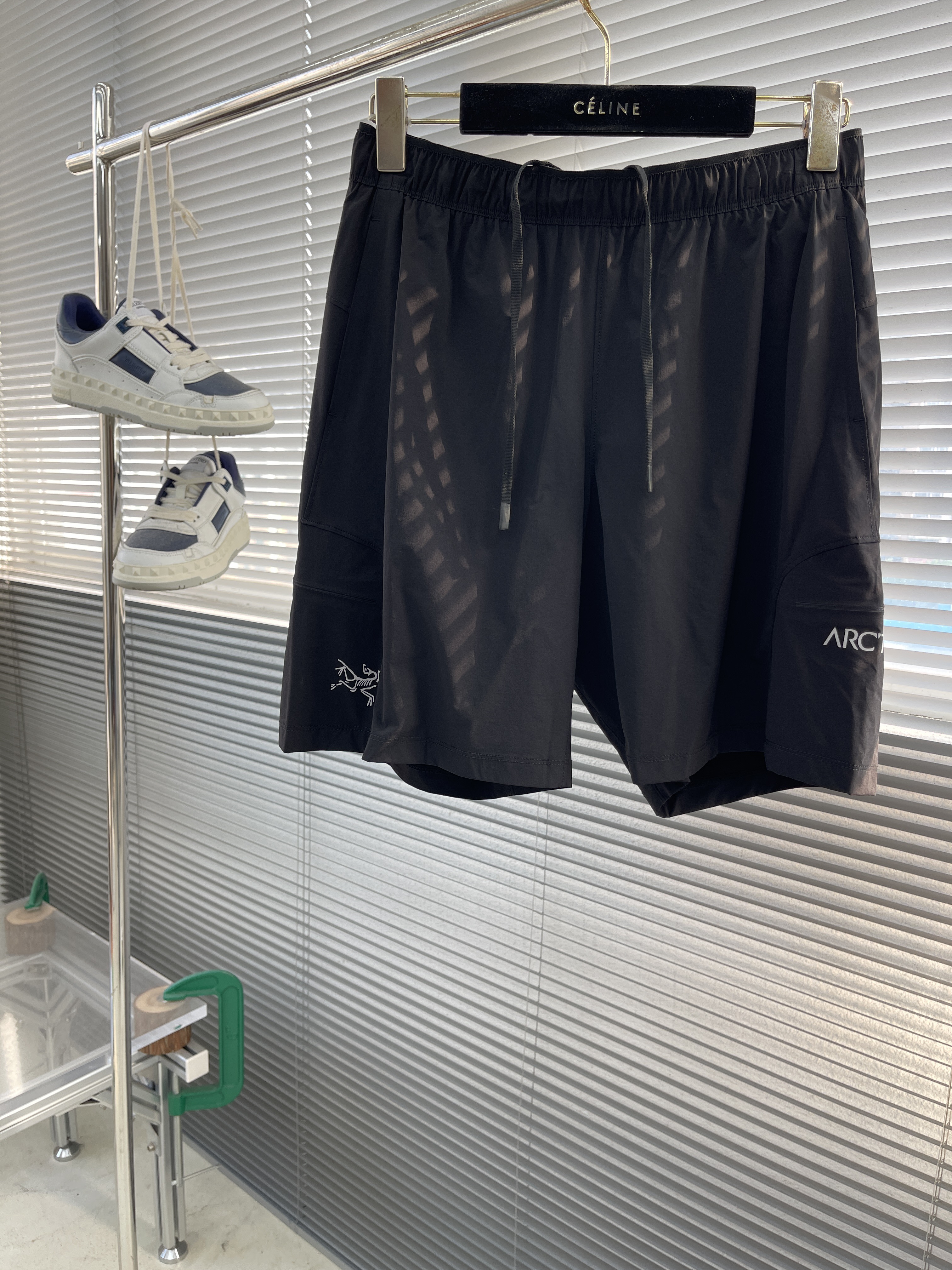 아크테릭스 ARC'TERYX 반바지