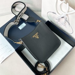 프라다 Prada 1BH191 숄더백 20CM