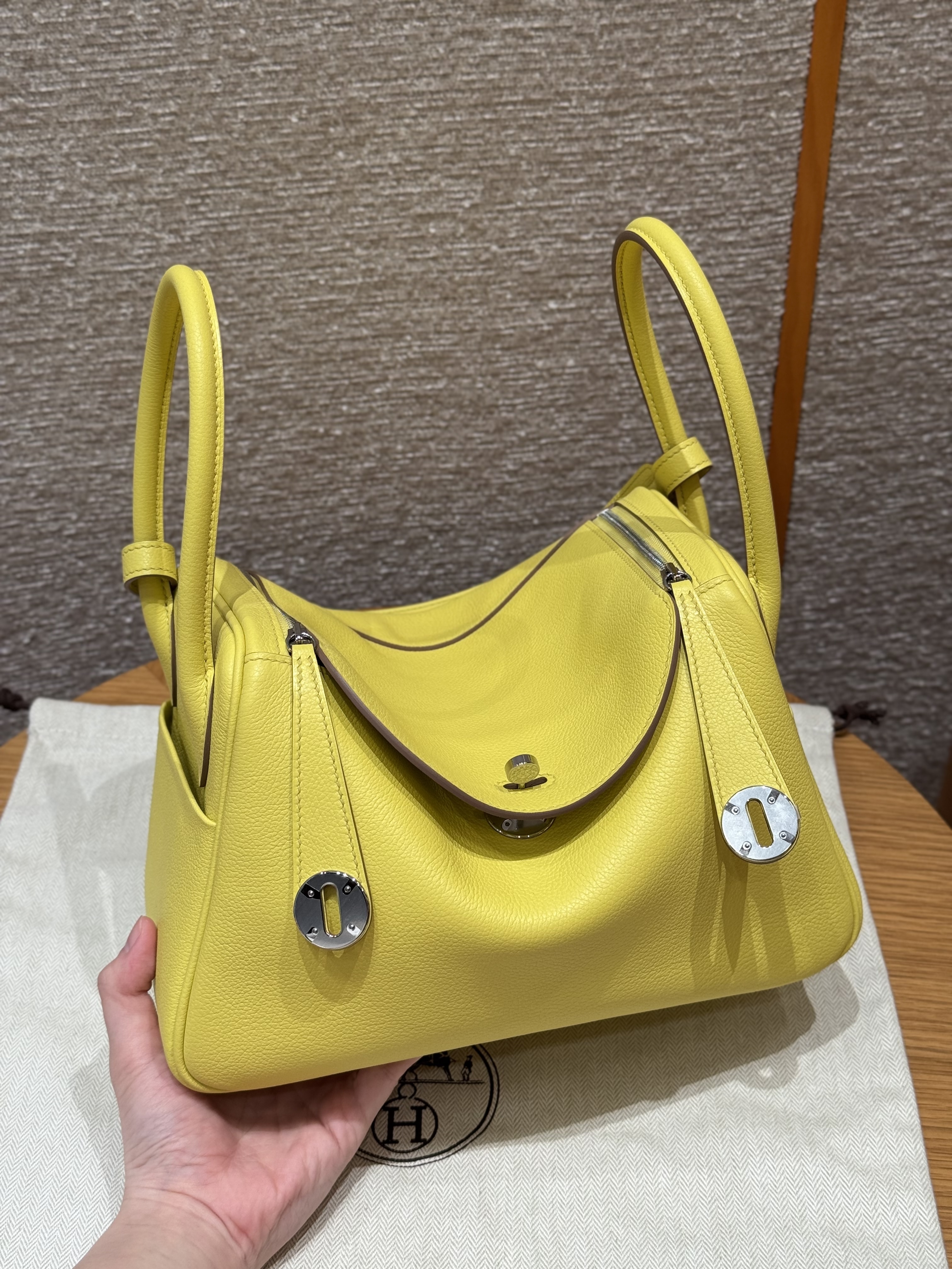 에르메스 Hermes Lindy 26cm evercolor 9R Lime/silver