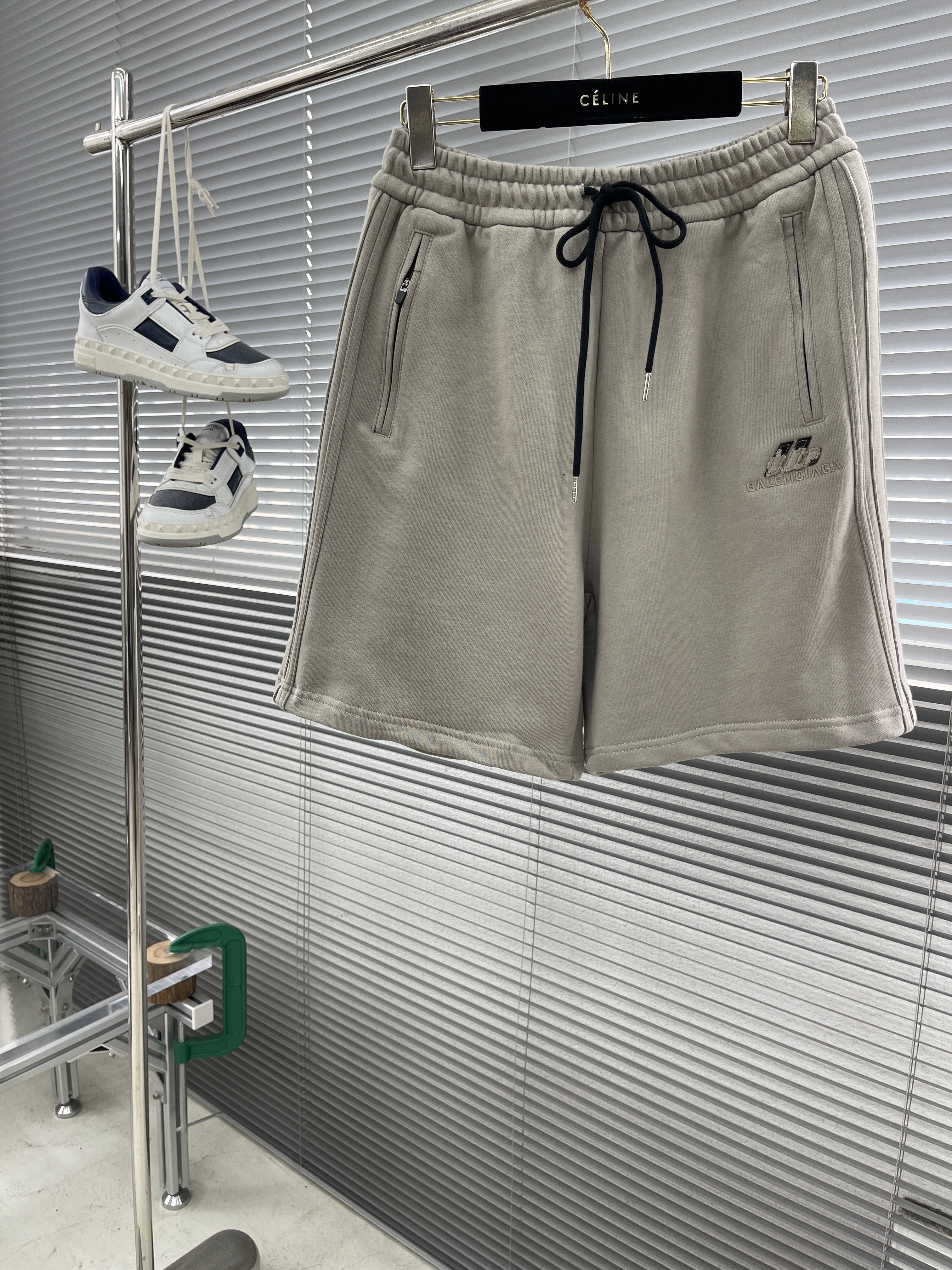 발렌시아가 Balenciaga 반바지