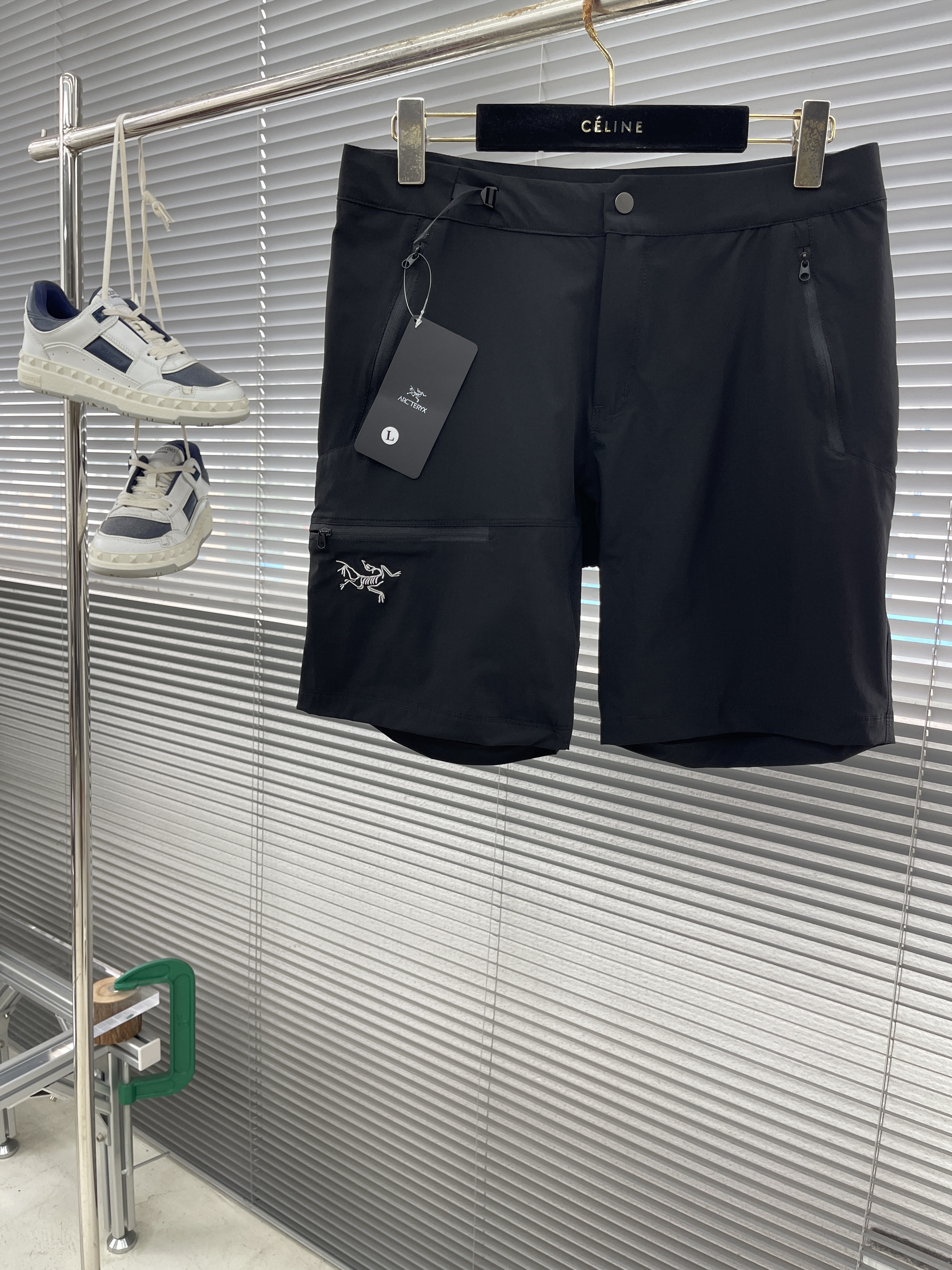 아크테릭스 ARC'TERYX 반바지
