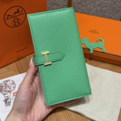 에르메스 Hermes Bearn wallet Soufflet 17.5cm Chevre 0T Vert comics and 0S Vert Fizz/gold