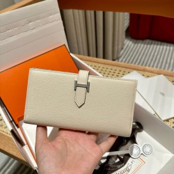 에르메스 Hermes Bearn wallet Soufflet 17.5cm Chevre i2 Nata/silver