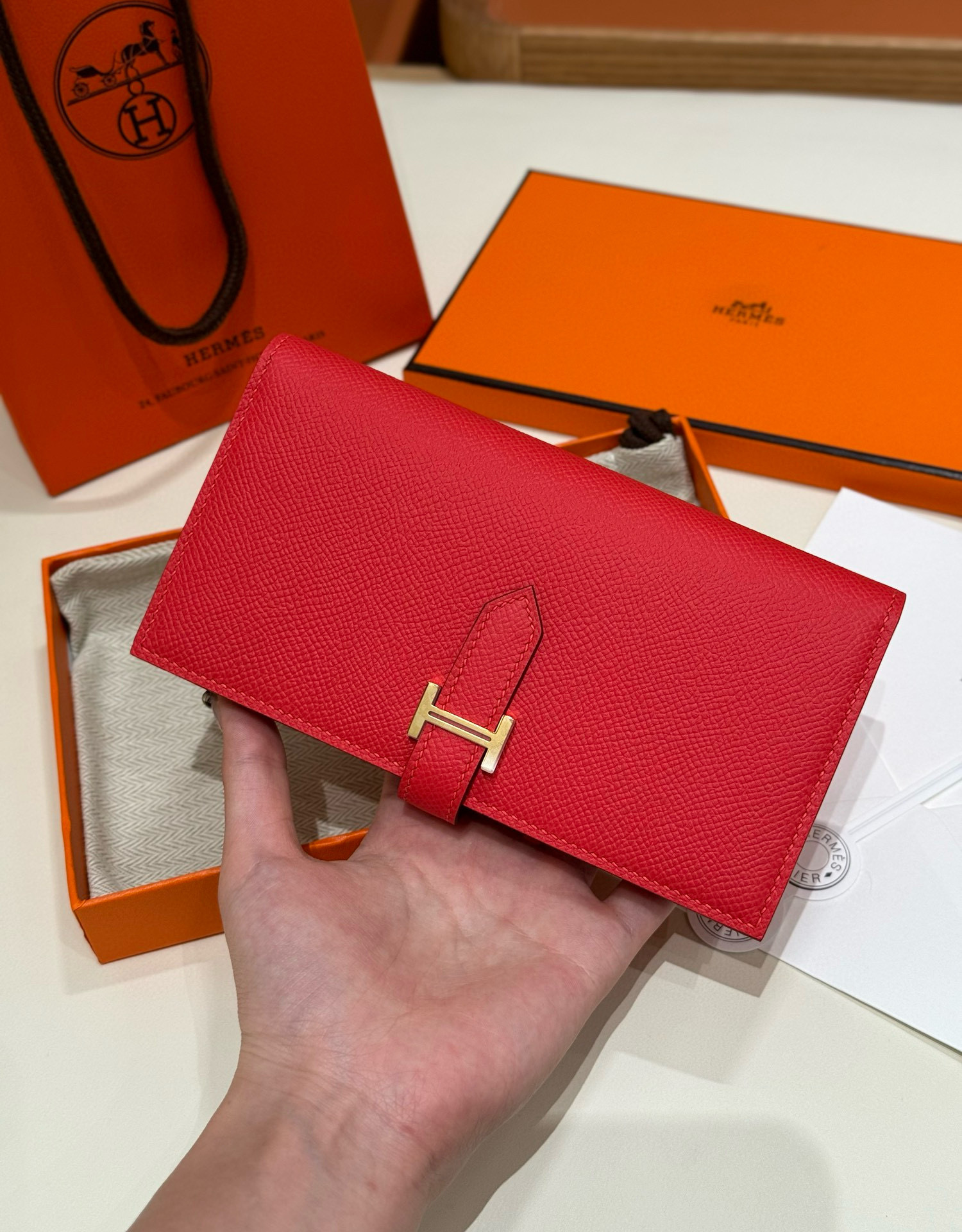 에르메스 Hermes Bearn wallet Soufflet 17.5cm Epsom A5 Bougainvillier/gold