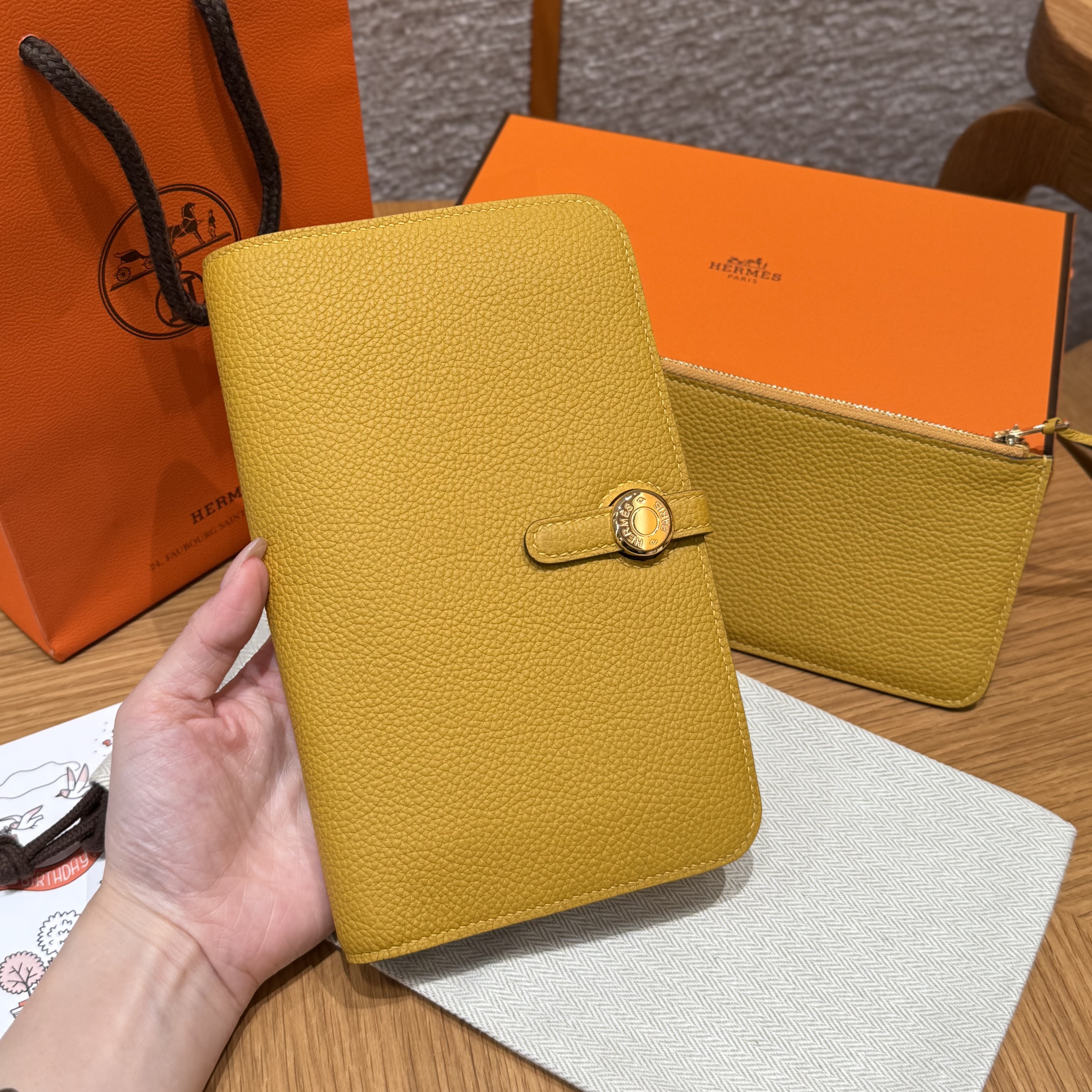 에르메스 Hermes Dogon 20cm Togo 9D Jaune/gold