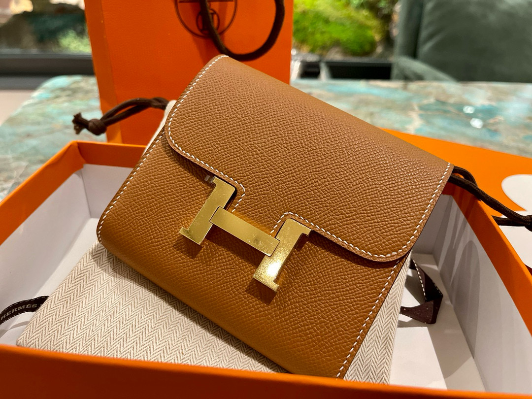 에르메스 Hermes Constance Wallet 13cm Epsom 37 Gold/gold