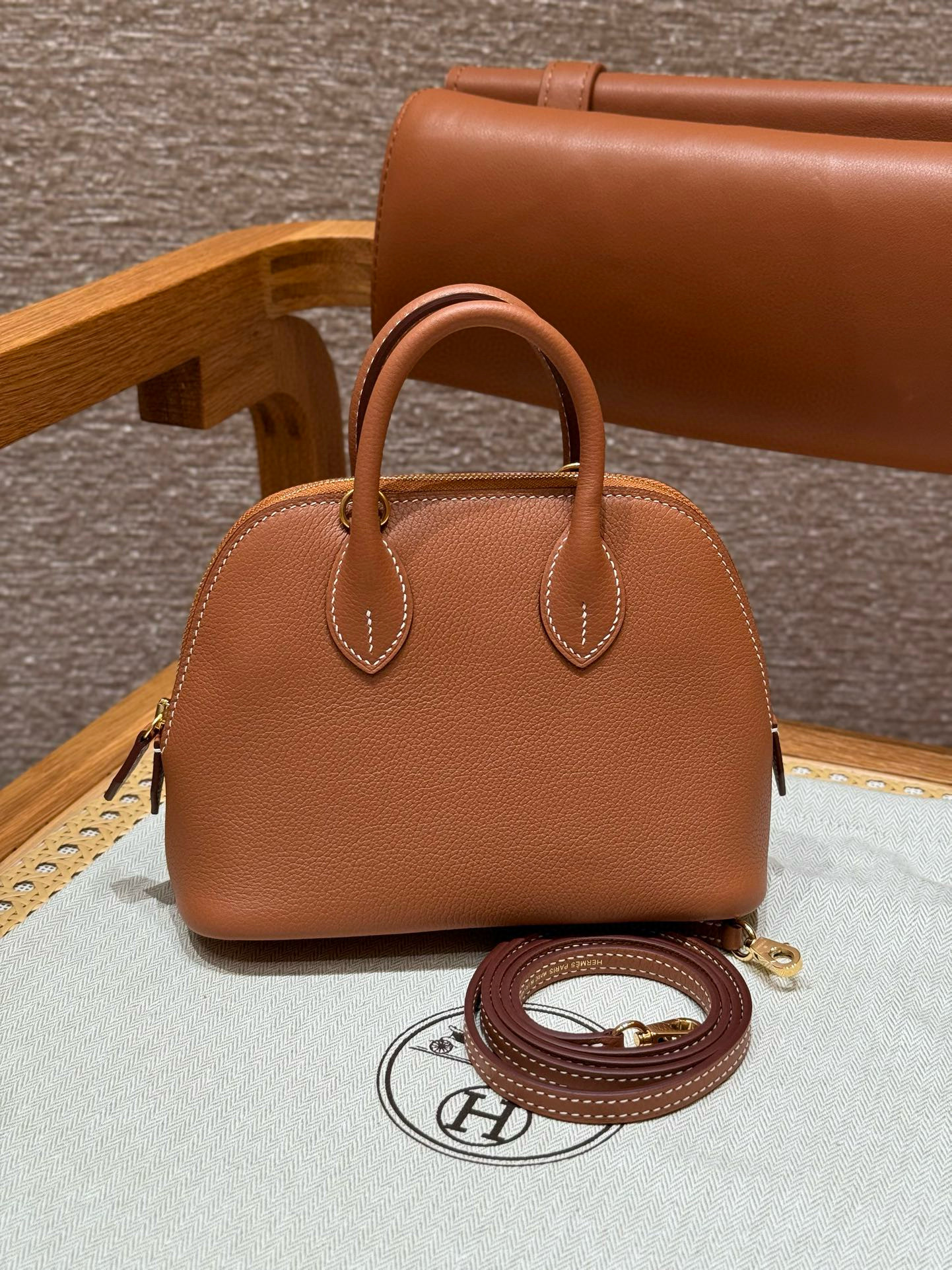 에르메스 Hermes Bolide 21cm Evercolor 37 Gold/gold