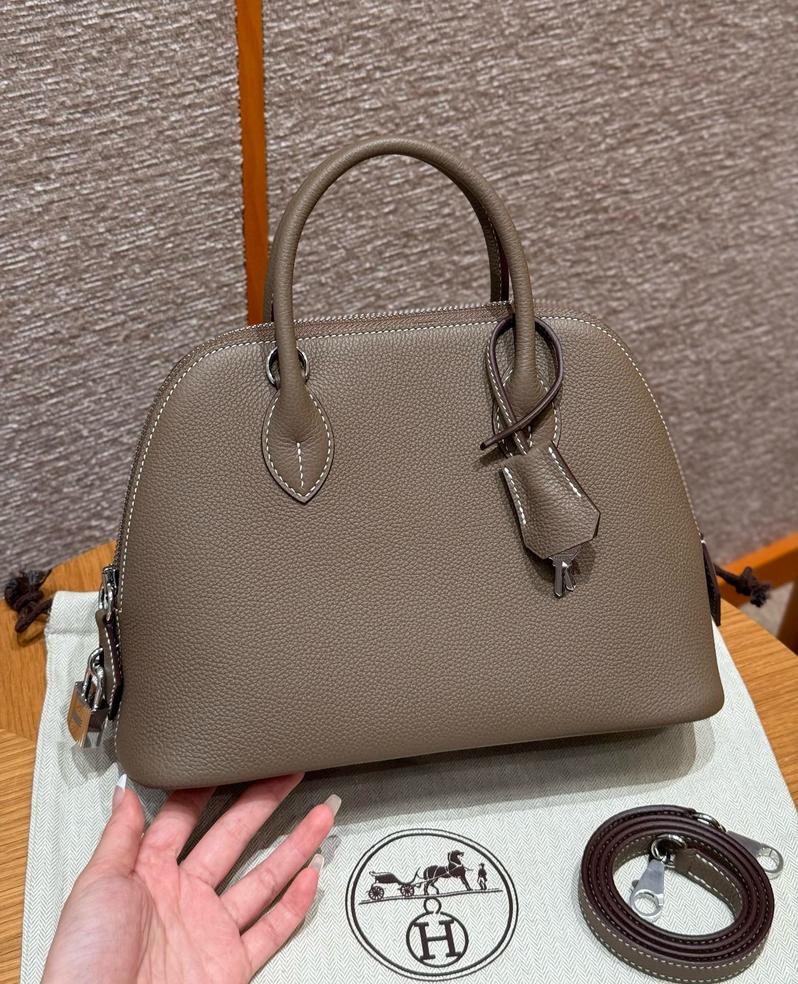 에르메스 Hermes Bolide 25cm evercolor 18 Etoupe/silver