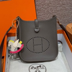 에르메스 Hermes Mini Evelyne 16cm clemence 8F Gris Etain/gold