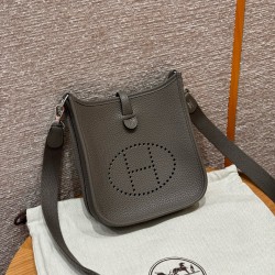 에르메스 Hermes Mini Evelyne 16cm clemence 8F Gris Etain/silver