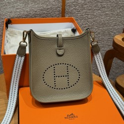 에르메스 Hermes Mini Evelyne 16cm clemence 8Q Beige Marfa/gold