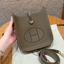 에르메스 Hermes Mini Evelyne 16cm clemence 18 Etoupe/gold