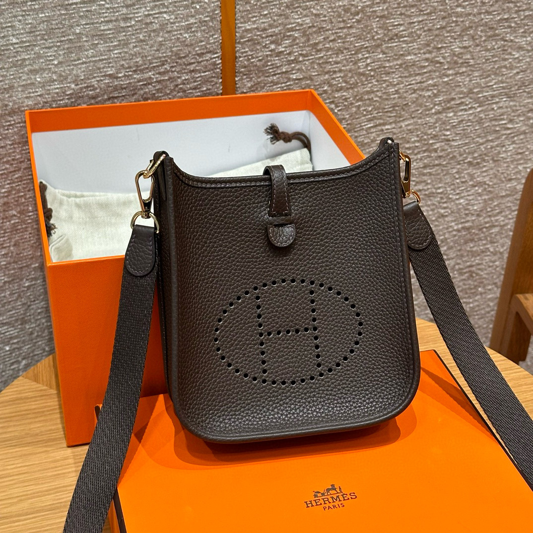 에르메스 Hermes Mini Evelyne 16cm clemence 47 Chocolate/gold