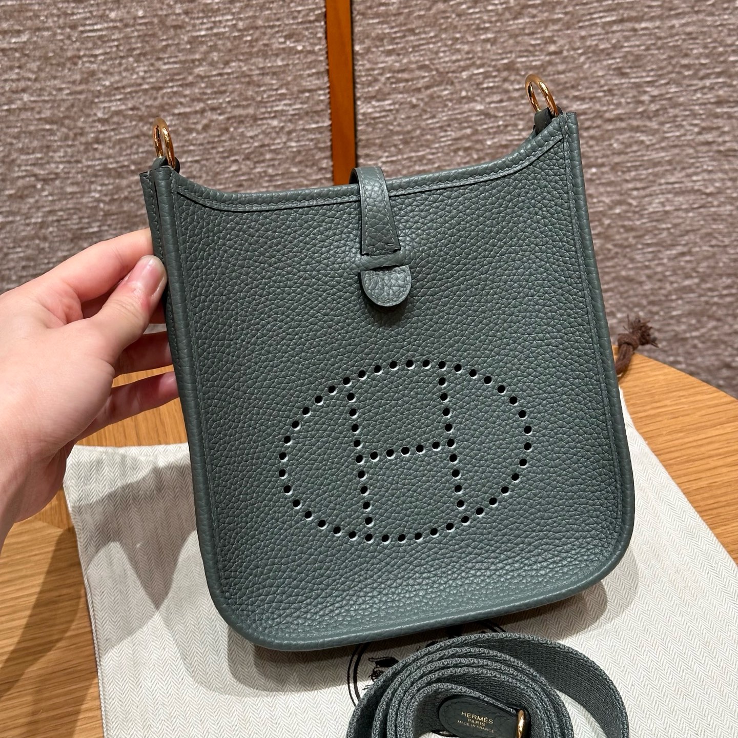 에르메스 Hermes Mini Evelyne 16cm clemence 63 Vert Amanda/gold