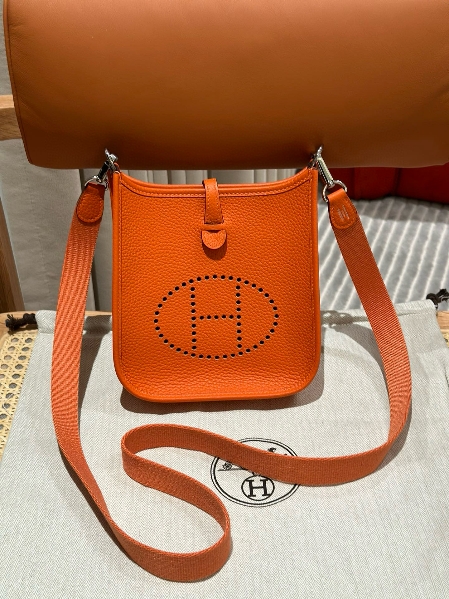 에르메스 Hermes Mini Evelyne 16cm clemence 93 Orange/silver