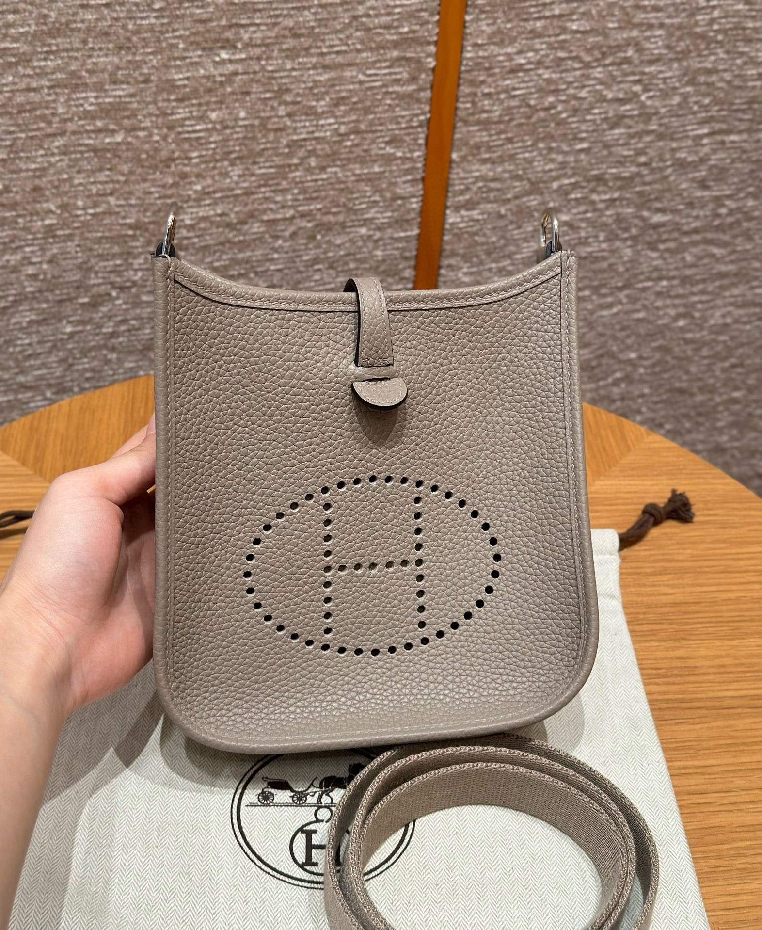 에르메스 Hermes Mini Evelyne 16cm clemence M8 Girs Asphalte/silver