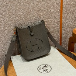 에르메스 Hermes Mini Evelyne 16cm clemence OL Gris Meyer/gold