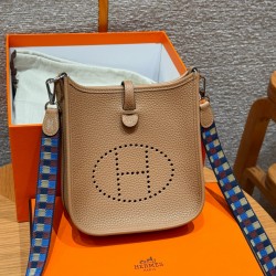 에르메스 Hermes Mini Evelyne 16cm clemence OM Chai/gold