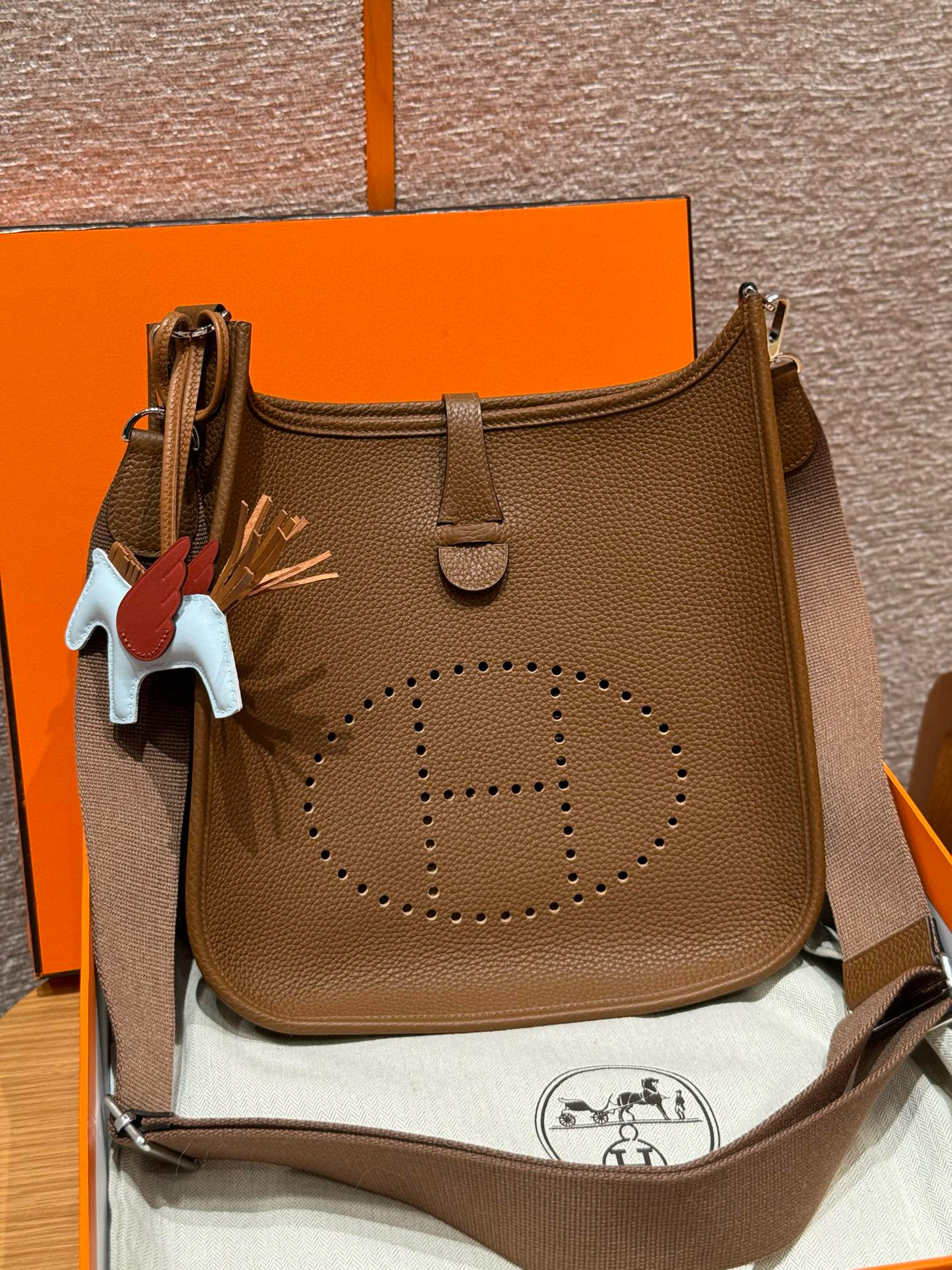 에르메스 Hermes Evelyne 29cm clemence 3G Alezan/silver
