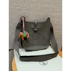 에르메스 Hermes Evelyne 29cm clemence 8F Etain/silver