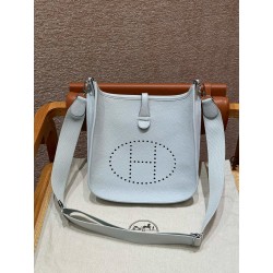 에르메스 Hermes Evelyne 29cm clemence 8U Blue glacier/silver