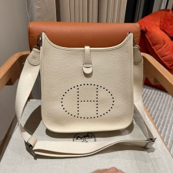 에르메스 Hermes Evelyne 29cm clemence i2 Nata/silver
