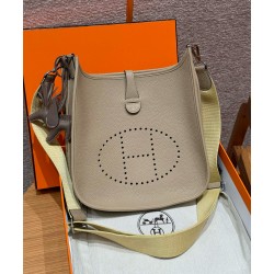 에르메스 Hermes Evelyne 29cm clemence S2 Trench/silver