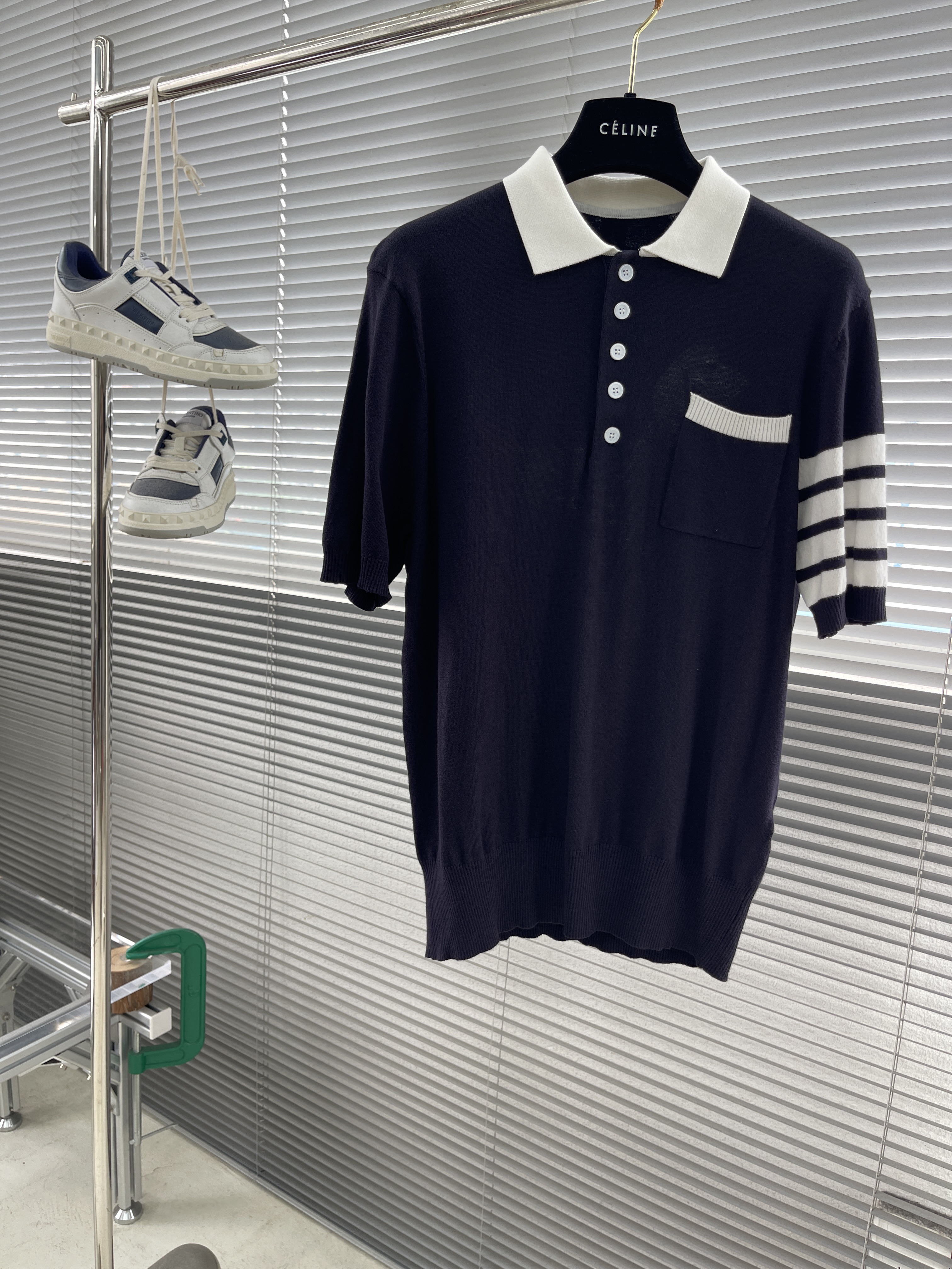 톰브라운 Thom Browne 동서 폴로 셔츠