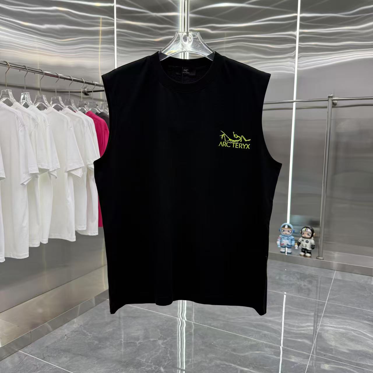 아크테릭스 ARC'TERYX 조끼