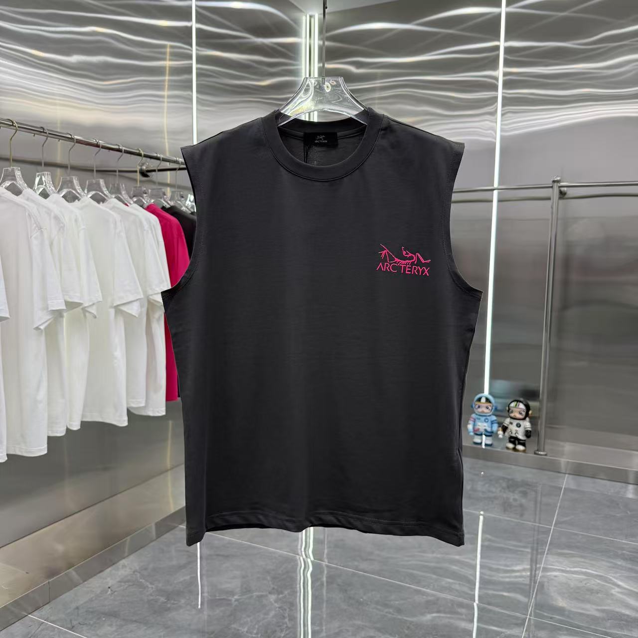 아크테릭스 ARC'TERYX 조끼