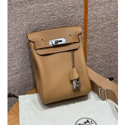 에르메스 Hermes Hac a dos 28cm Togo 0M Chai/silver