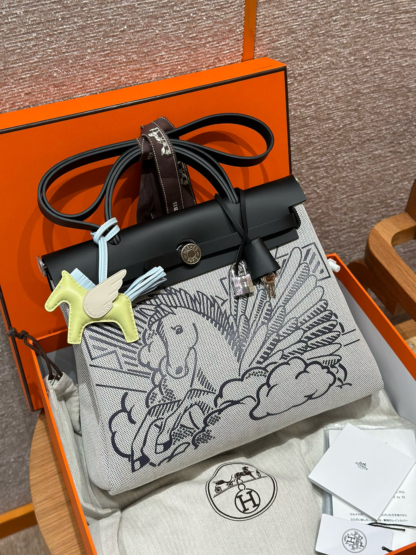 에르메스 Hermes Herbag 31cm canvas and cowhide Black/silver