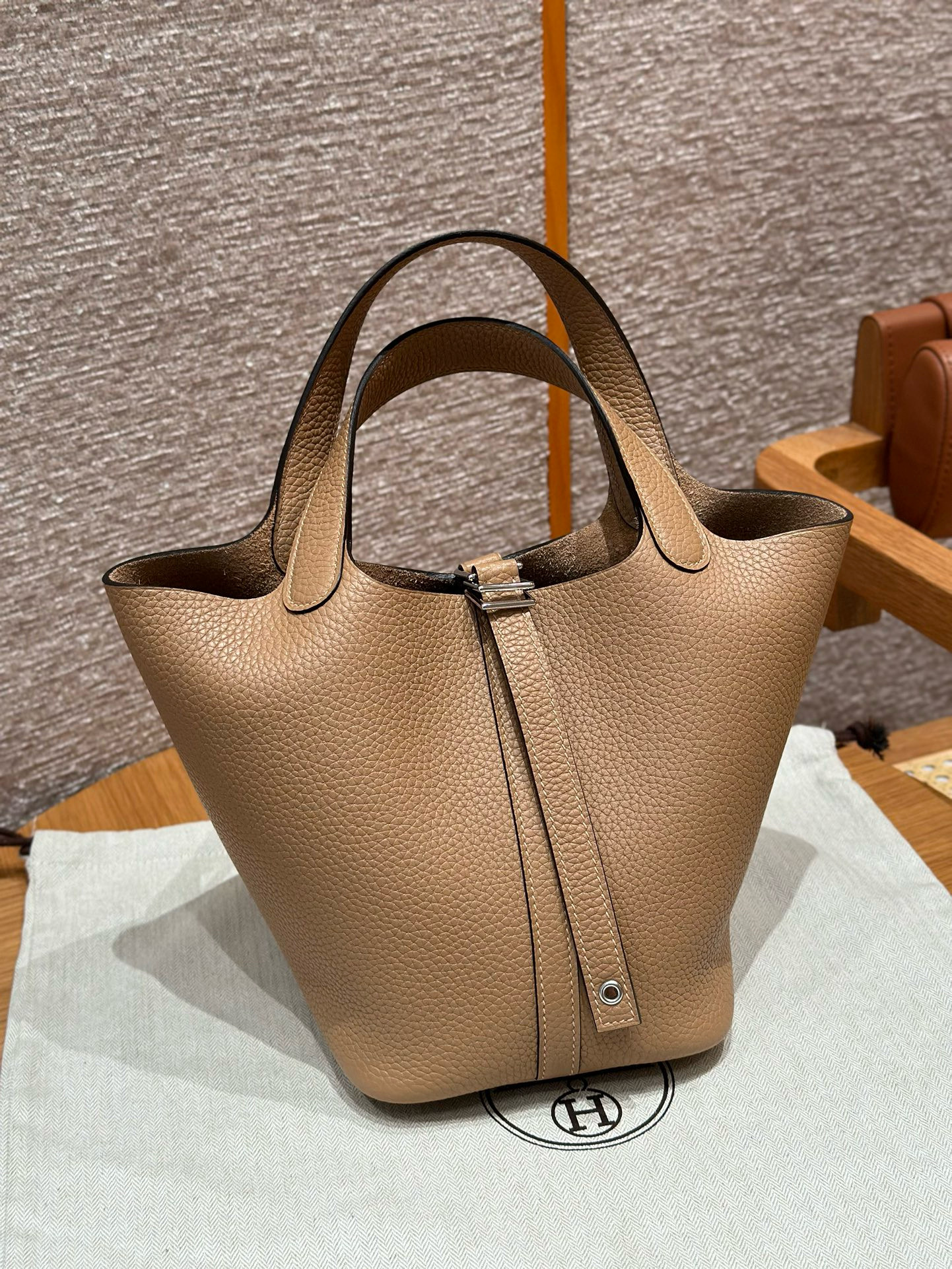 에르메스 Hermes Picotin lock 18cm clemence 0M Chai/silver