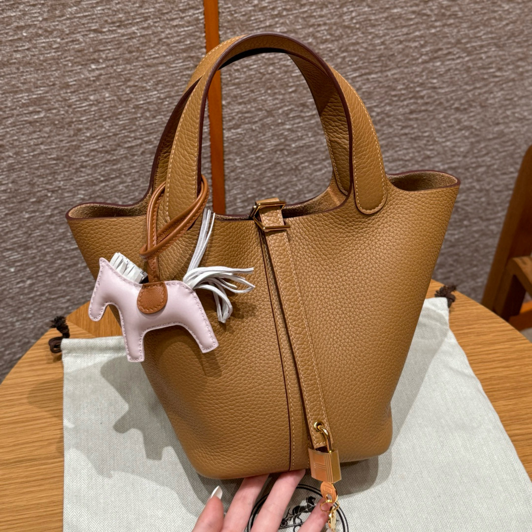 에르메스 Hermes Picotin lock 18cm clemence 4B Biscuit/gold