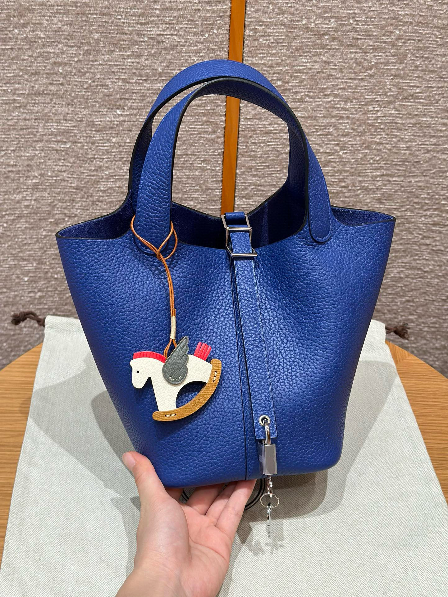 에르메스 Hermes Picotin lock 18cm clemence 7T Blue electric/sliver