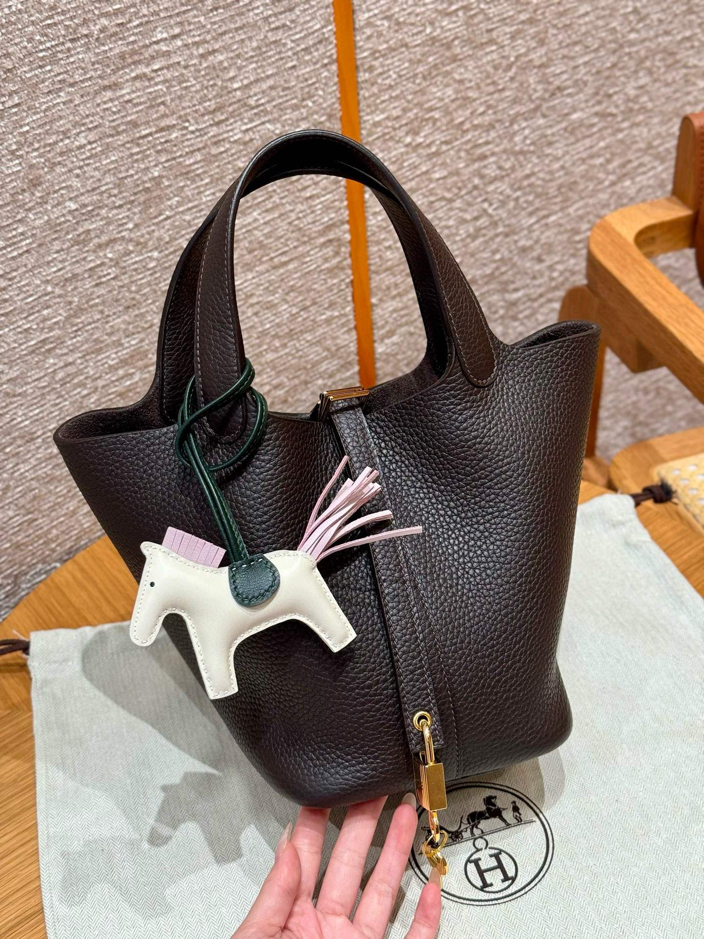 에르메스 Hermes Picotin lock 18cm clemence 46 Ebene/gold