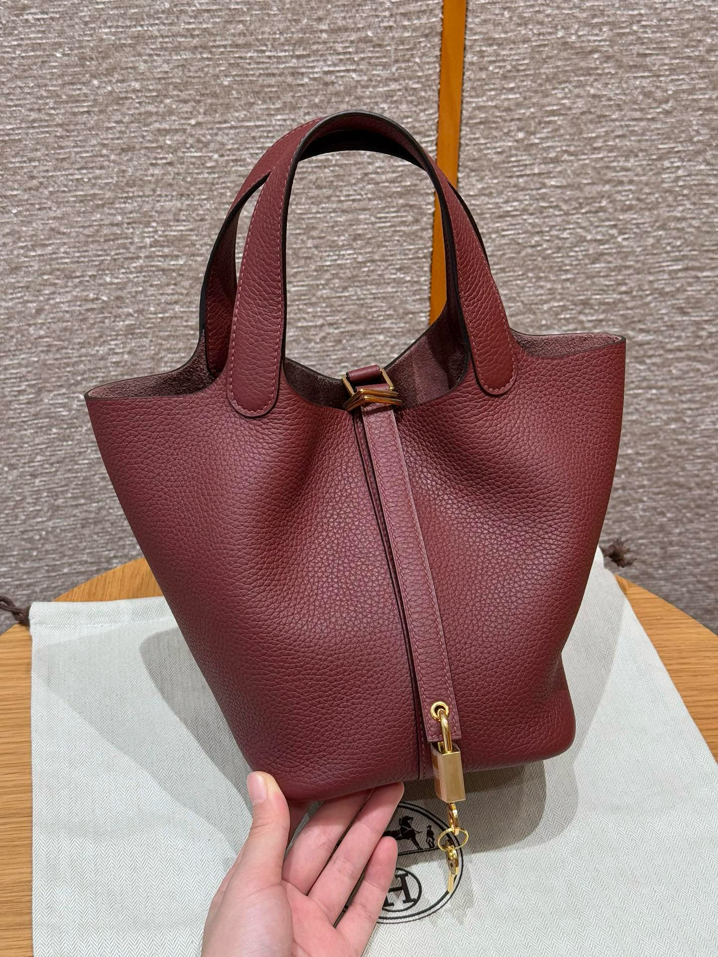 에르메스 Hermes Picotin lock 18cm clemence 57 Bordeaux/gold