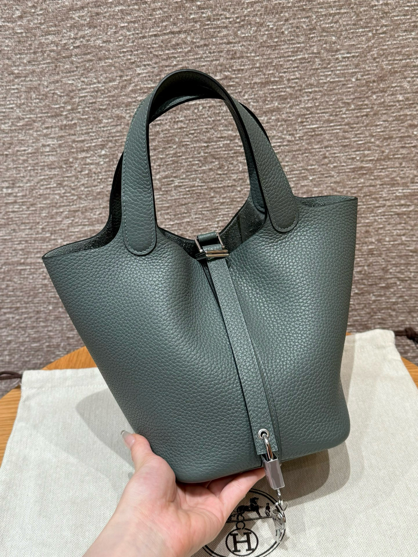 에르메스 Hermes Picotin lock 18cm clemence 63 Vert Amanda/sliver