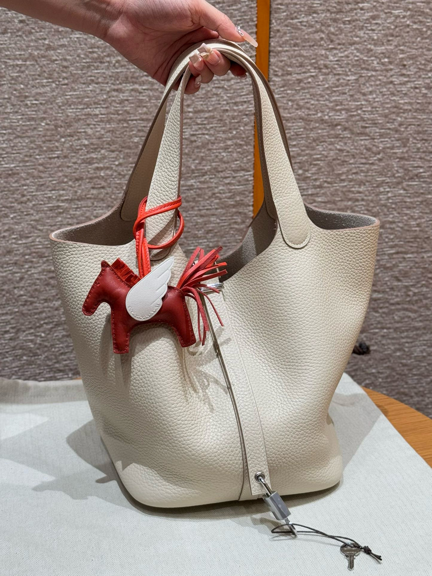 에르메스 Hermes Picotin lock 22cm clemence 10 Craie/silver