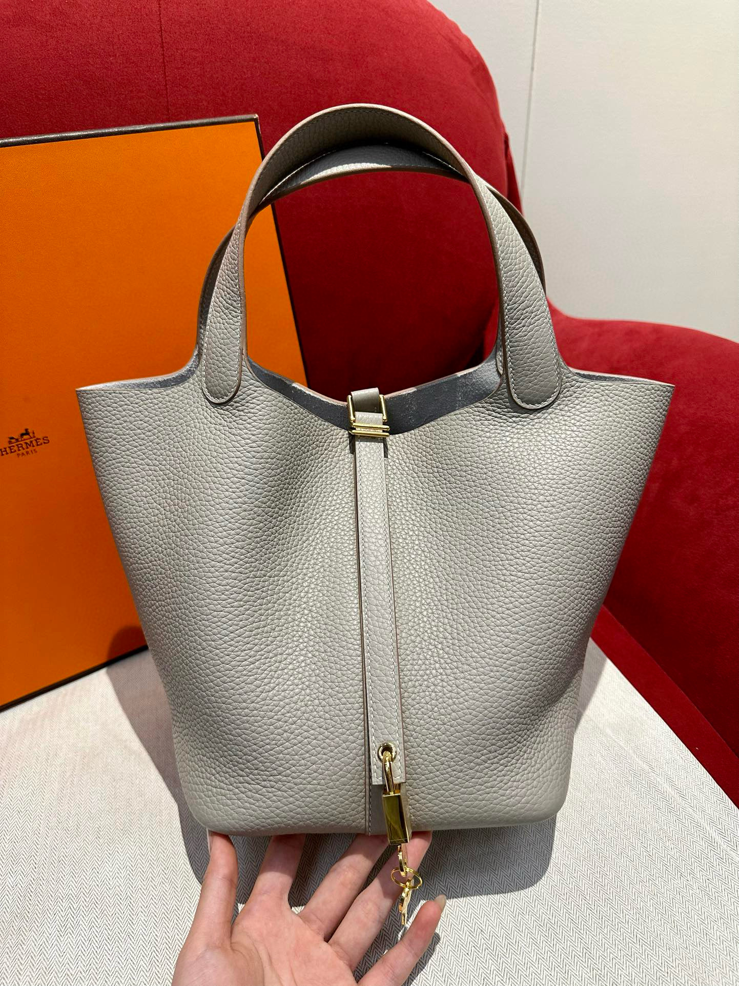 에르메스 Hermes Picotin lock 22cm clemence 80 pearl Gray/gold