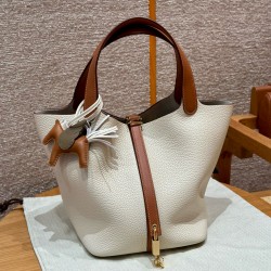 에르메스 Hermes Picotin lock 22cm clemence and Swift 10 Craie and 37 Gold/gold