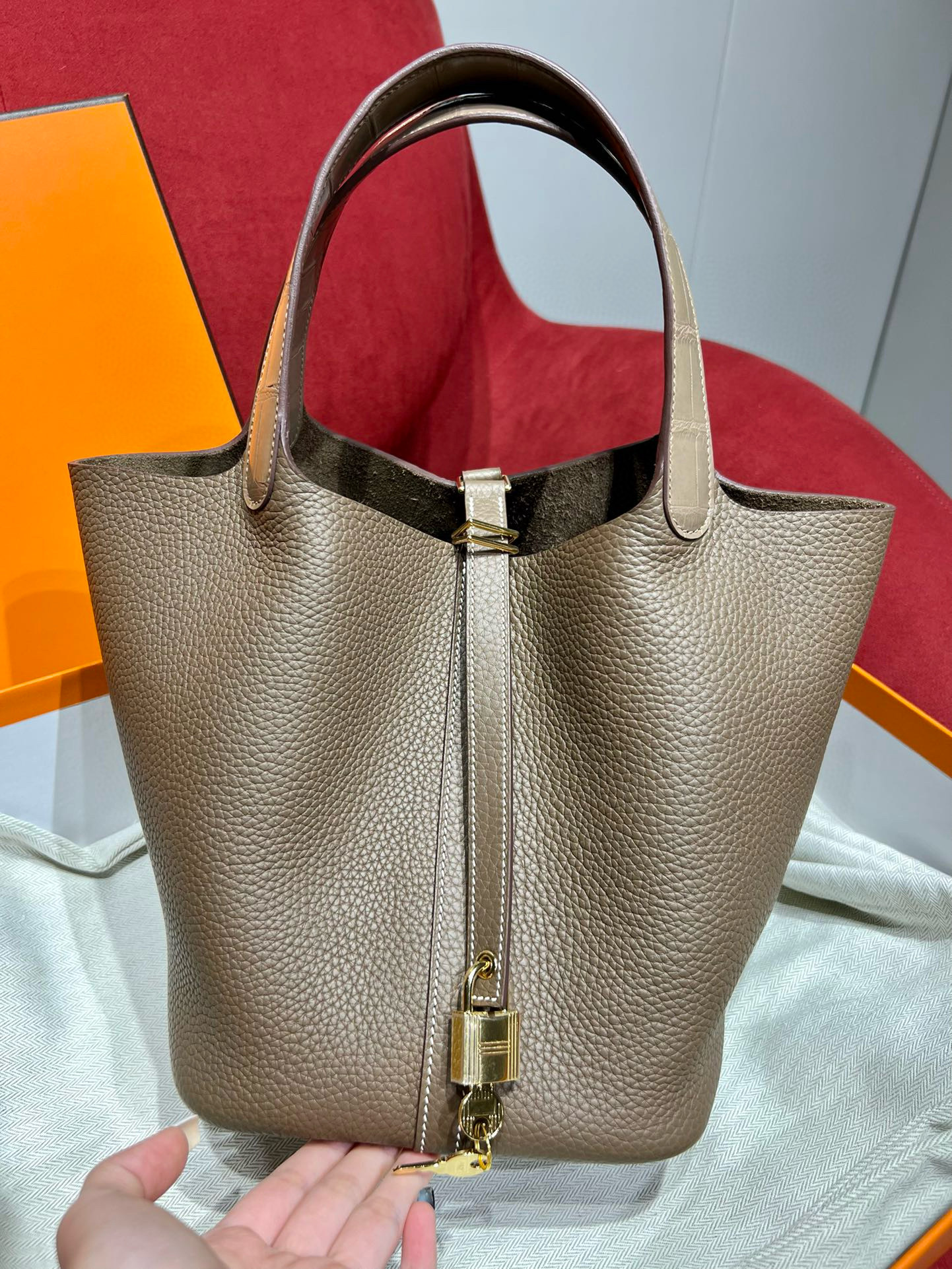 에르메스 Hermes Picotin Touch 22cm clemence and Matte Alligator 18 Etoupe/gold