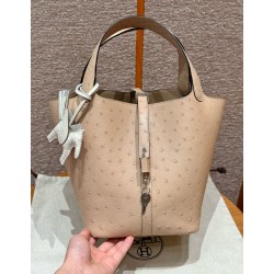 에르메스 Hermes Picotin lock 22cm KK ostrich OM Chai/silver