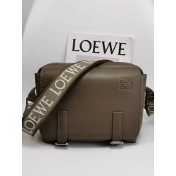 로에베 Loewe A74 military messenger 23CM