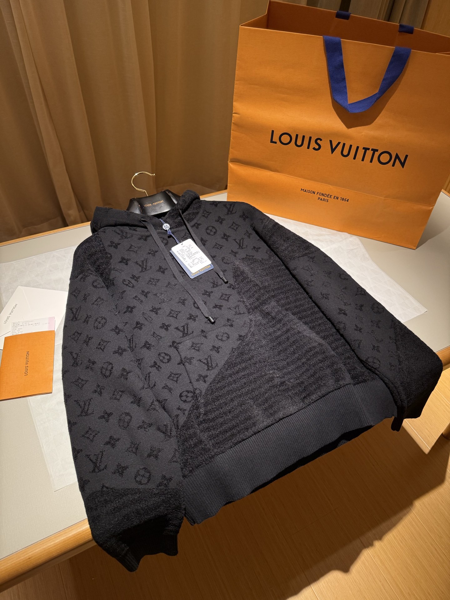 루이비통 Louis Vuitton 후드