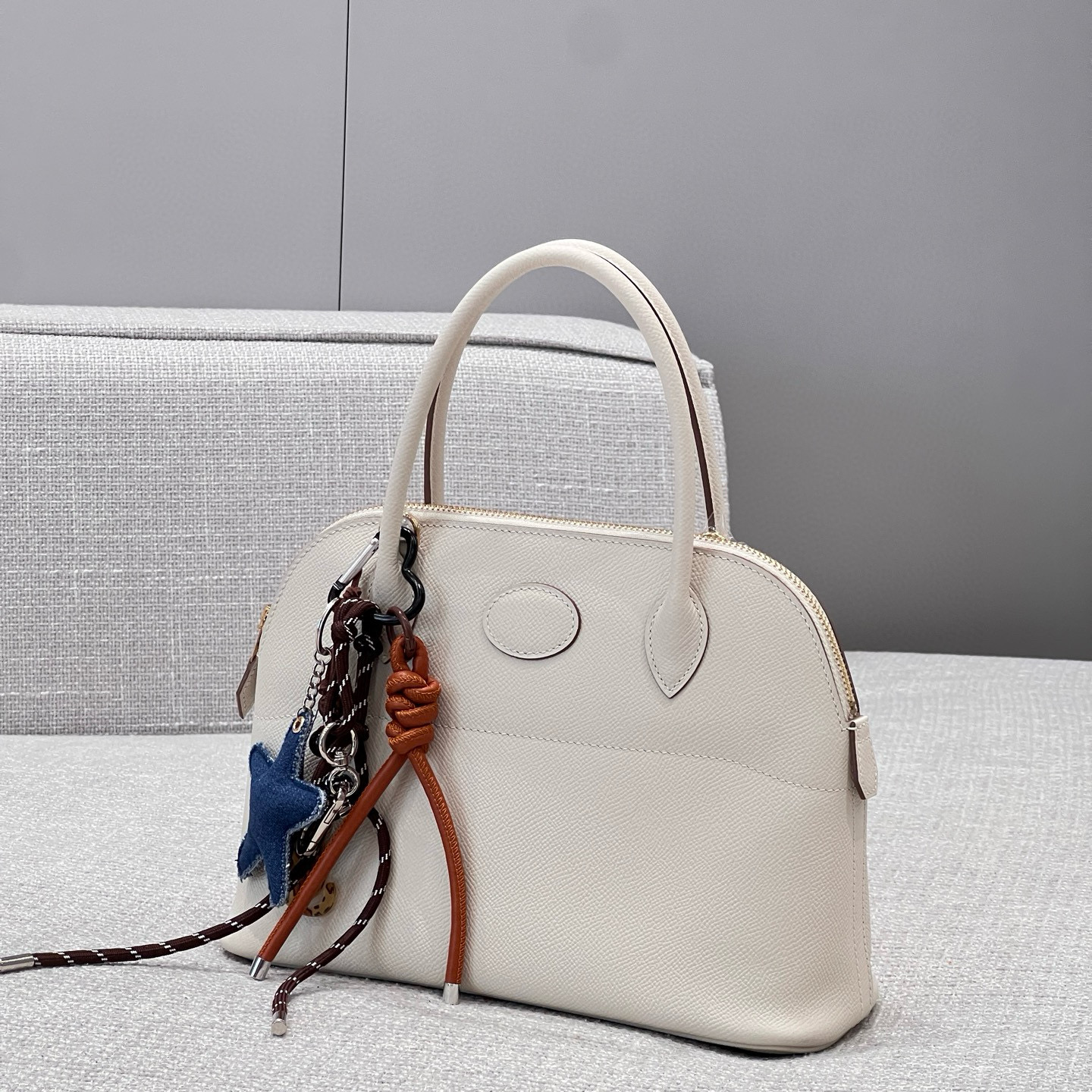 에르메스 Hermes Bolide 27cm Epsom 10 Craie and 4B Biscuit/gold