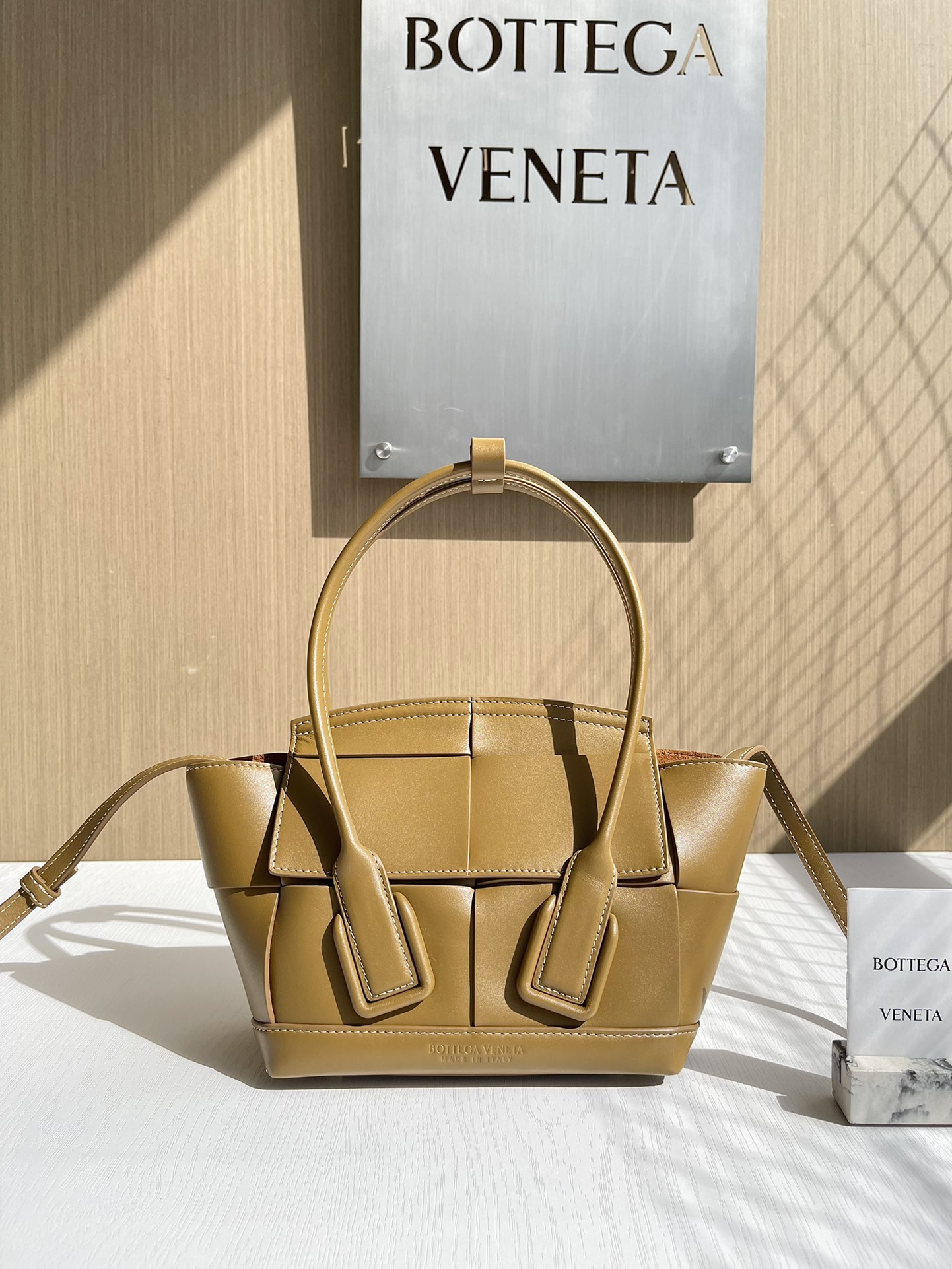 보테가베네타 Bottega Veneta 575943 Arco 20cm