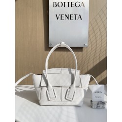 보테가베네타 Bottega Veneta 575943 Arco 20cm