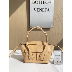보테가베네타 Bottega Veneta 575943 Arco 20cm