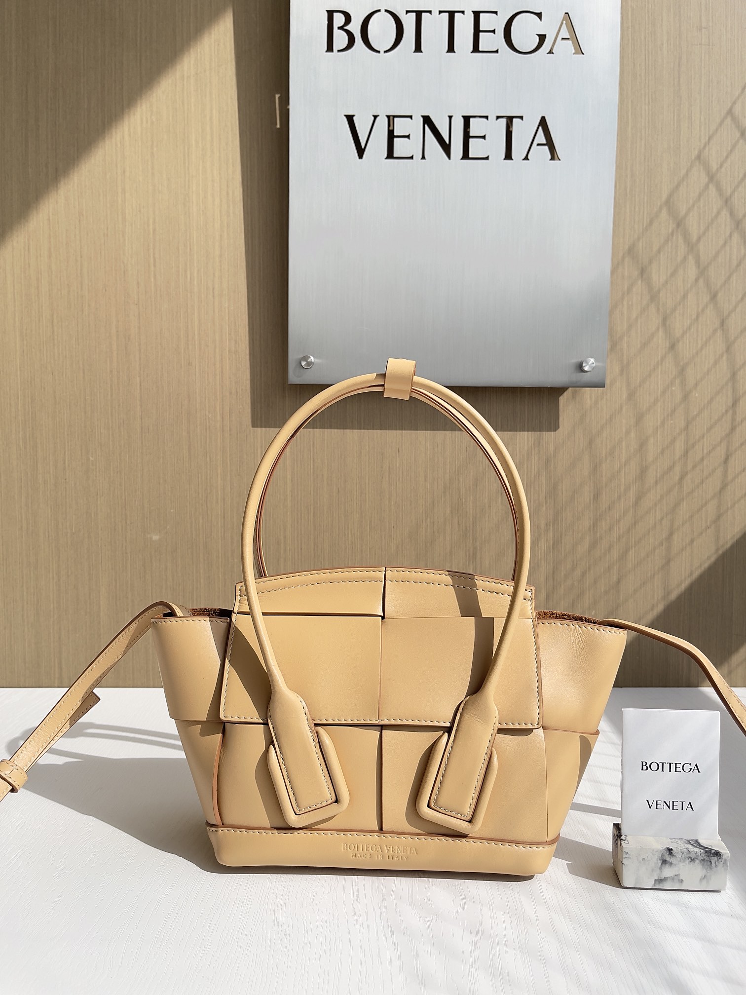 보테가베네타 Bottega Veneta 575943 Arco 20cm